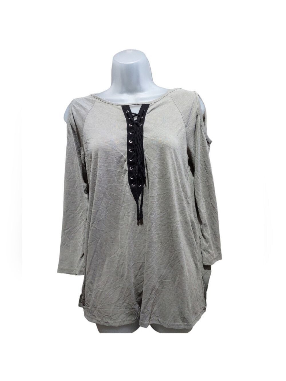 Andree by Unit Gray Cold Shoulder Lace Up Top Small